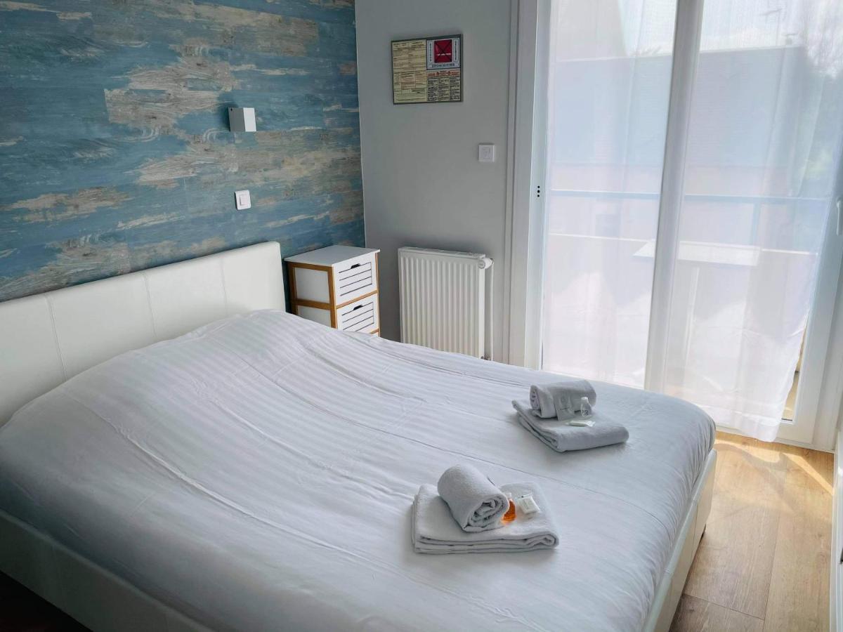 Hotel De La Plage Quinéville Eksteriør billede