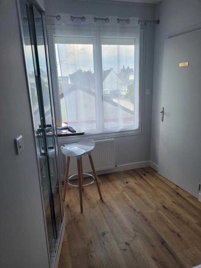 Hotel De La Plage Quinéville Eksteriør billede